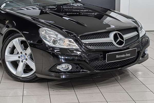 2009 Mercedes-Benz SL-Class SL350 R230
