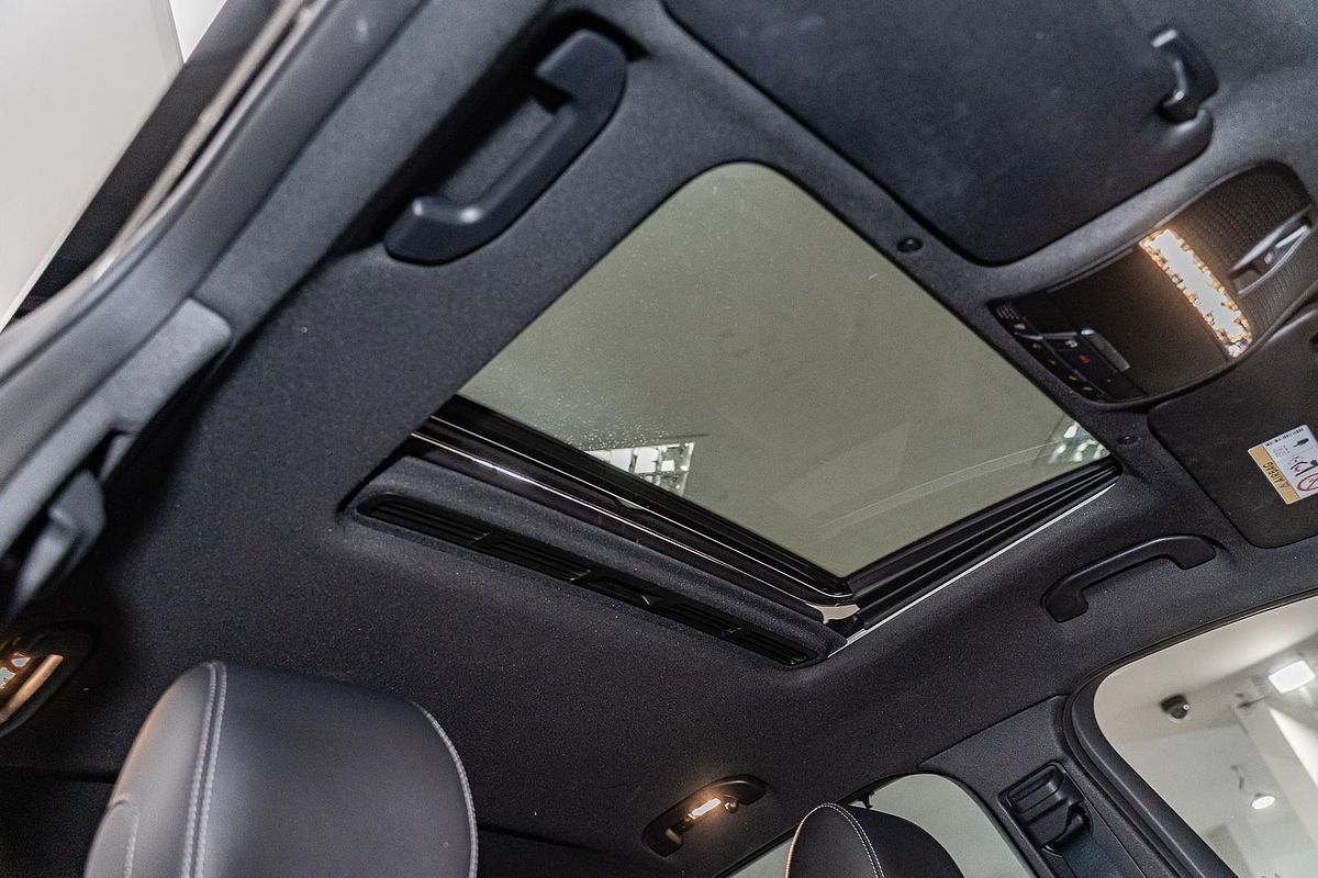 2022 Mercedes-Benz EQC EQC400 N293