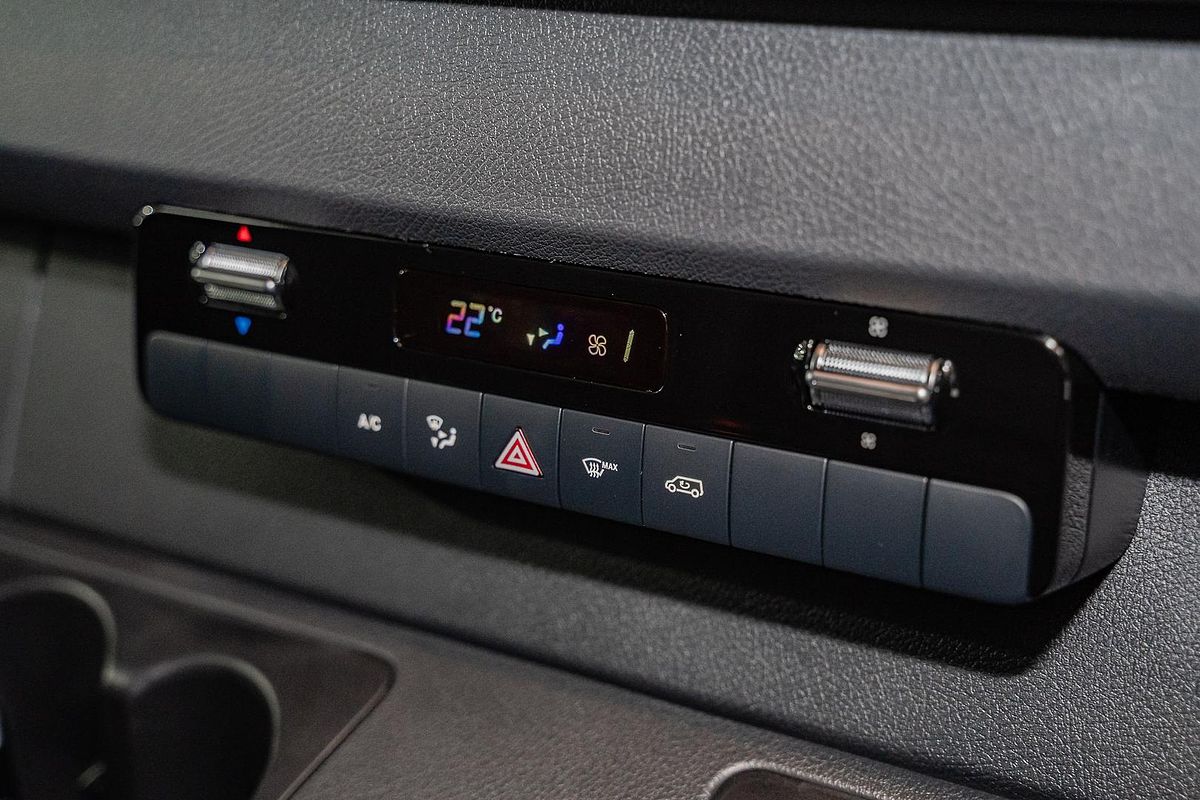 2023 Mercedes-Benz Sprinter 311CDI VS30