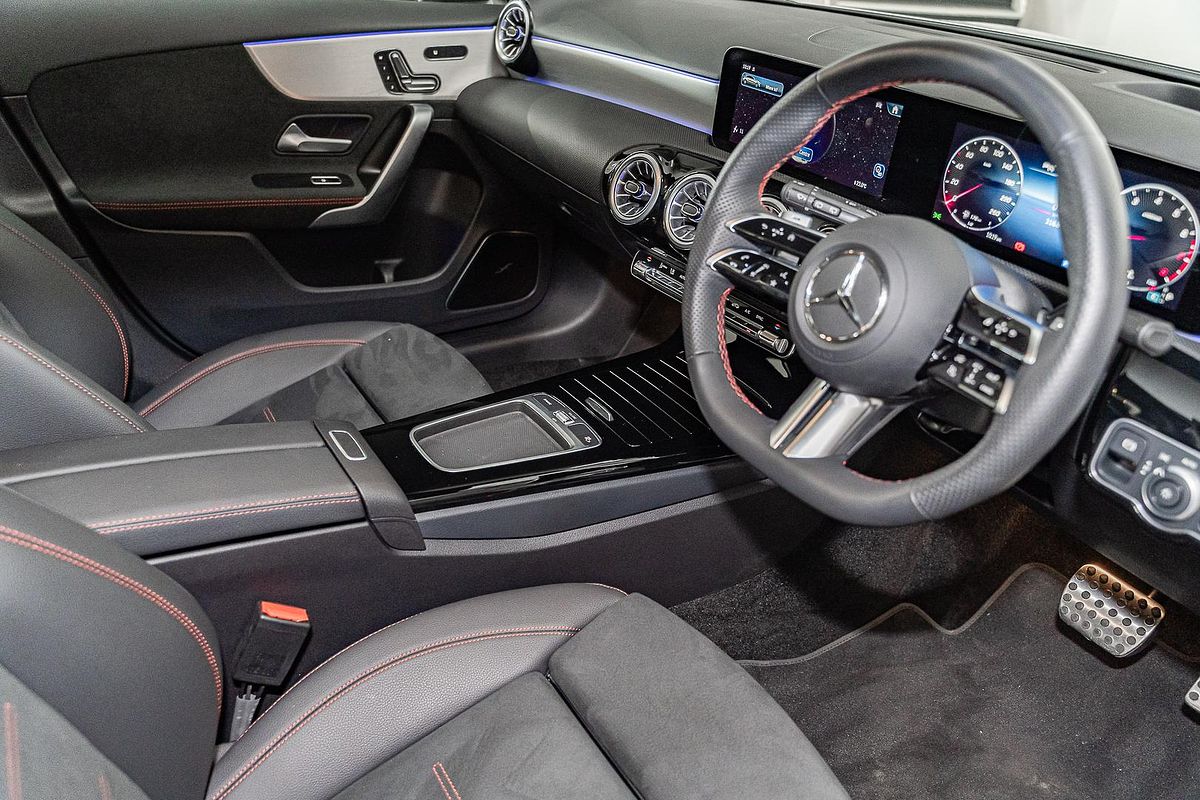 2024 Mercedes-Benz A-Class A200 W177