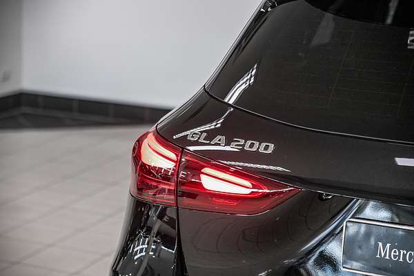 2024 Mercedes-Benz GLA-Class GLA200 H247