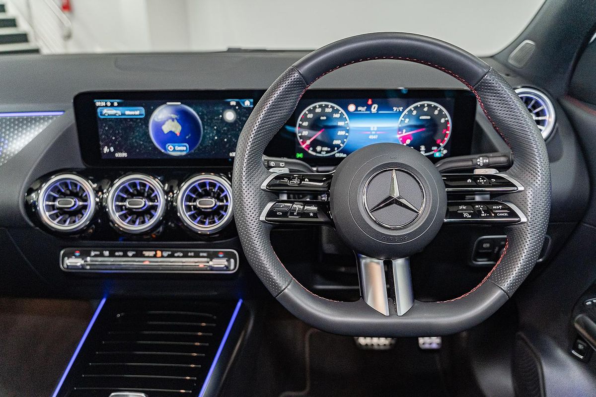 2025 Mercedes-Benz GLA-Class GLA200 H247