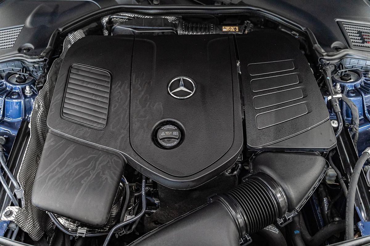 2024 Mercedes-Benz C-Class C200 W206