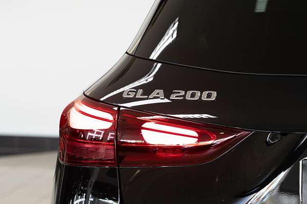 2025 Mercedes-Benz GLA-Class GLA200 H247