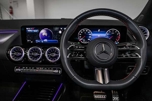 2025 Mercedes-Benz GLA-Class GLA200 H247