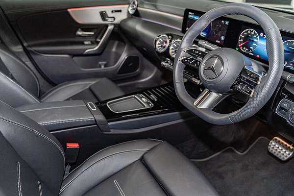 2024 Mercedes-Benz A-Class A200 V177
