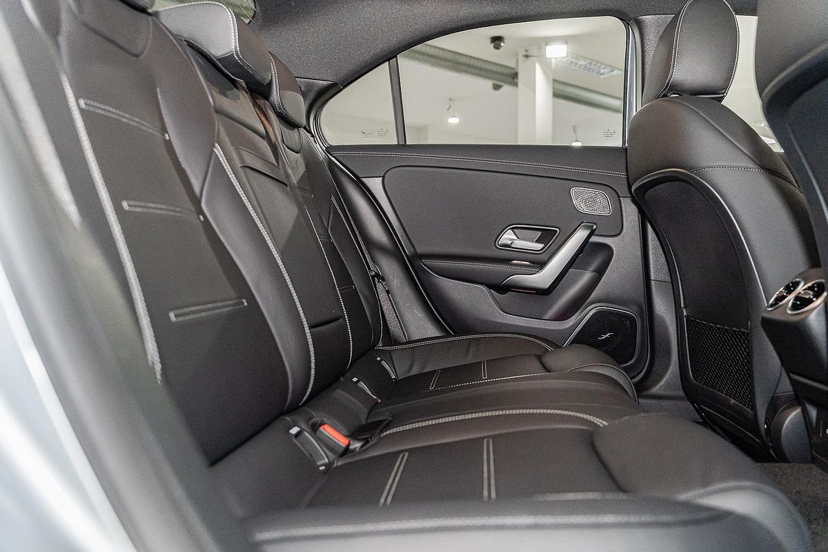 2024 Mercedes-Benz A-Class A200 V177