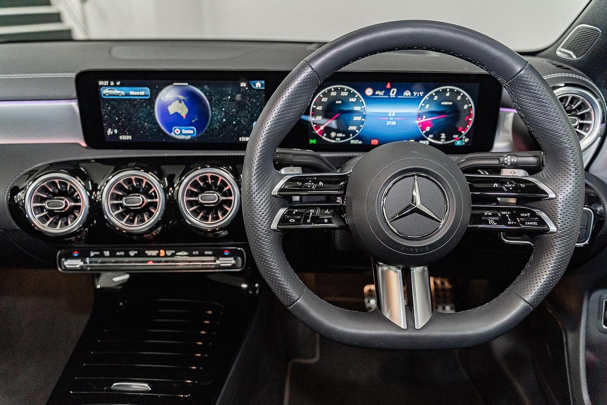 2024 Mercedes-Benz A-Class A200 V177