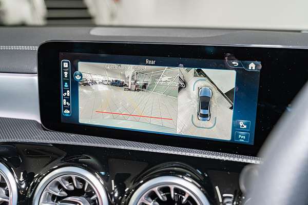 2024 Mercedes-Benz A-Class A200 V177