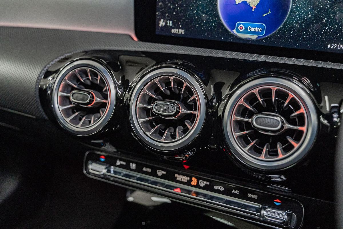 2024 Mercedes-Benz A-Class A200 V177