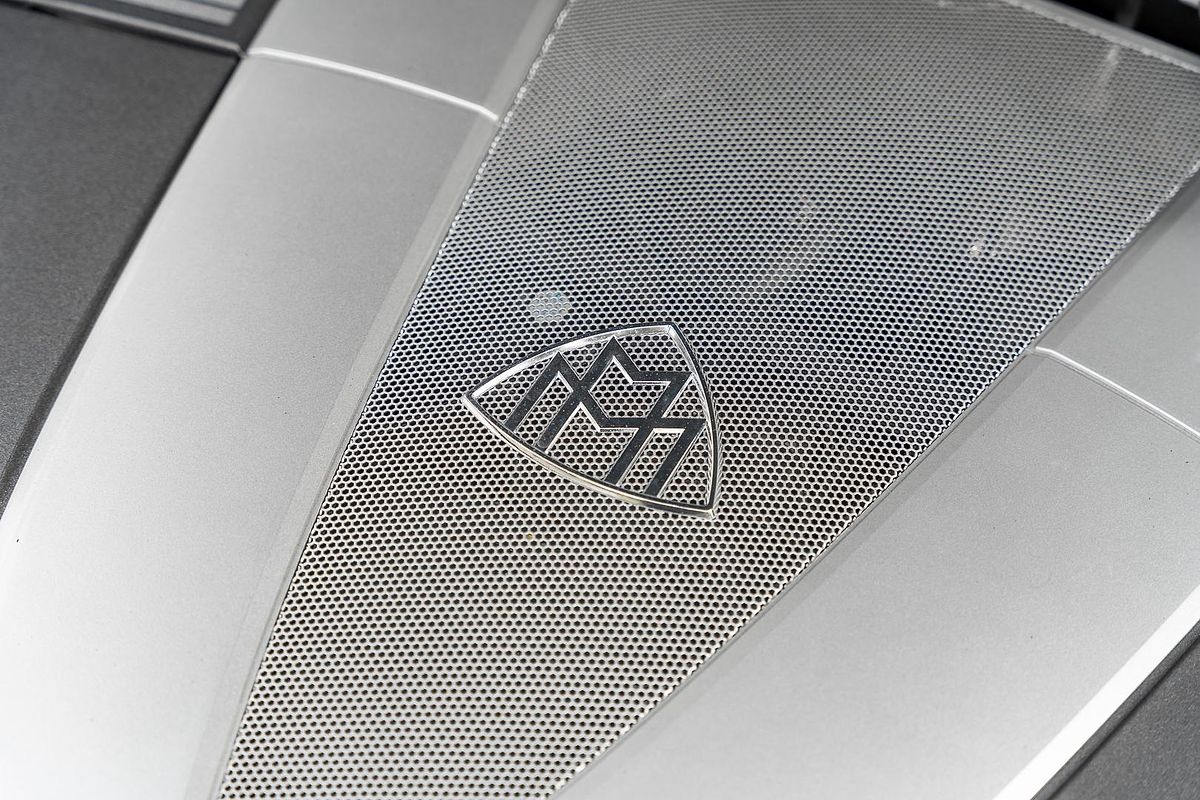 2004 Maybach 57 240
