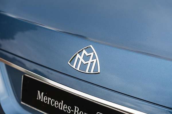 2004 Maybach 57 240