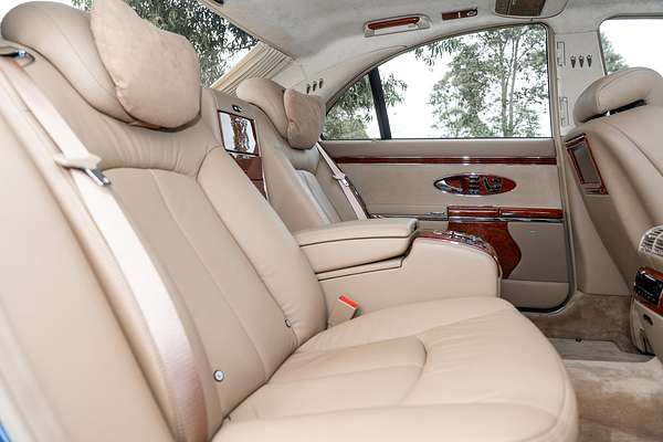 2004 Maybach 57 240