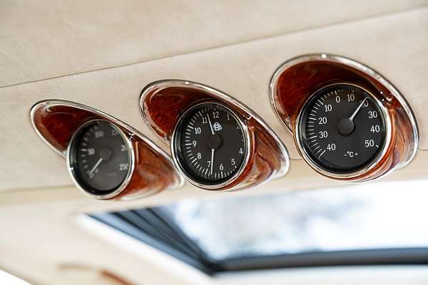 2004 Maybach 57 240