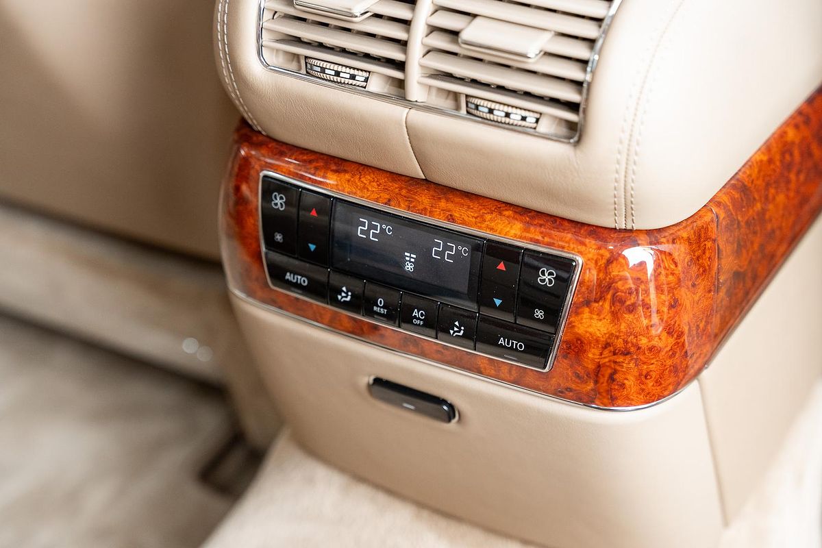 2004 Maybach 57 240