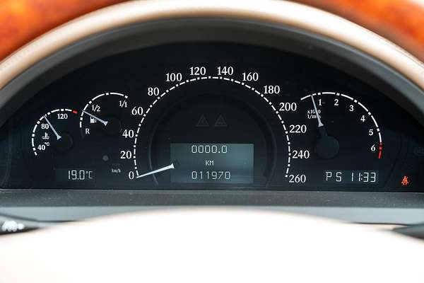 2004 Maybach 57 240