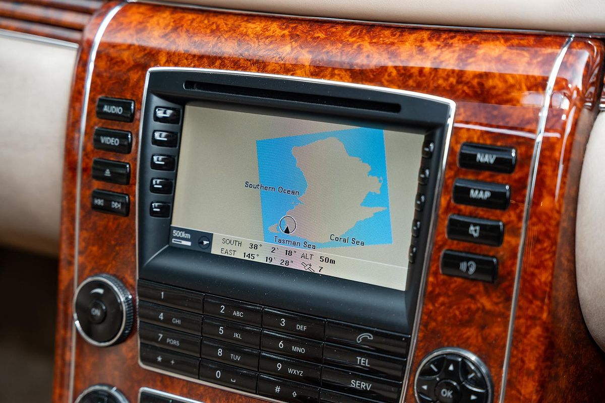 2004 Maybach 57 240