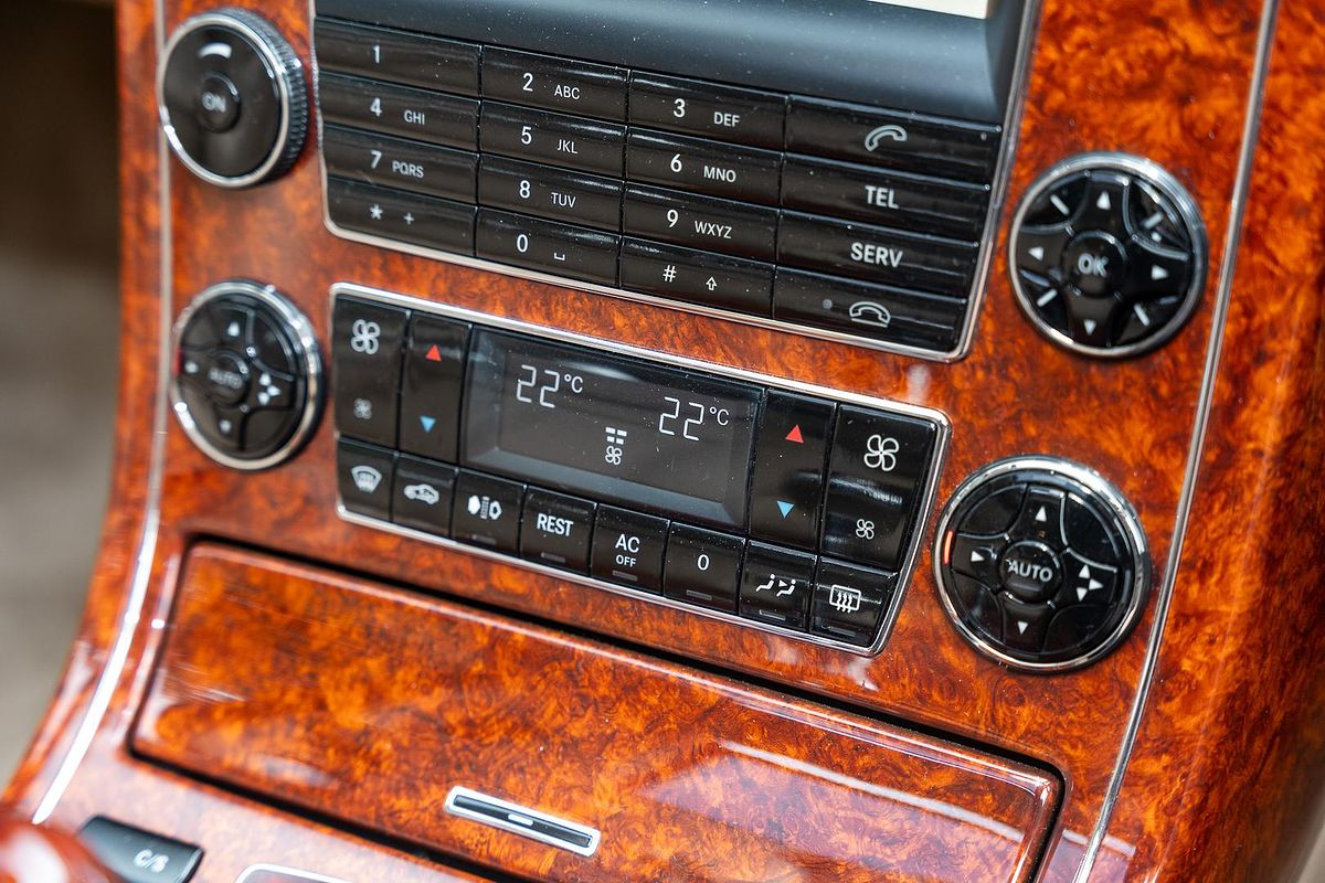2004 Maybach 57 240