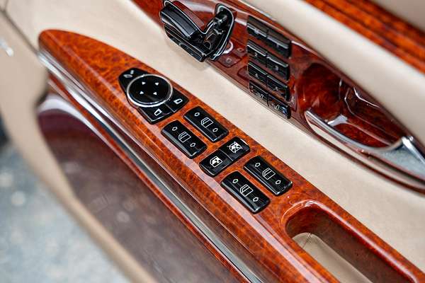 2004 Maybach 57 240