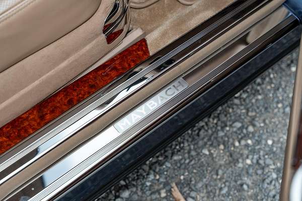 2004 Maybach 57 240