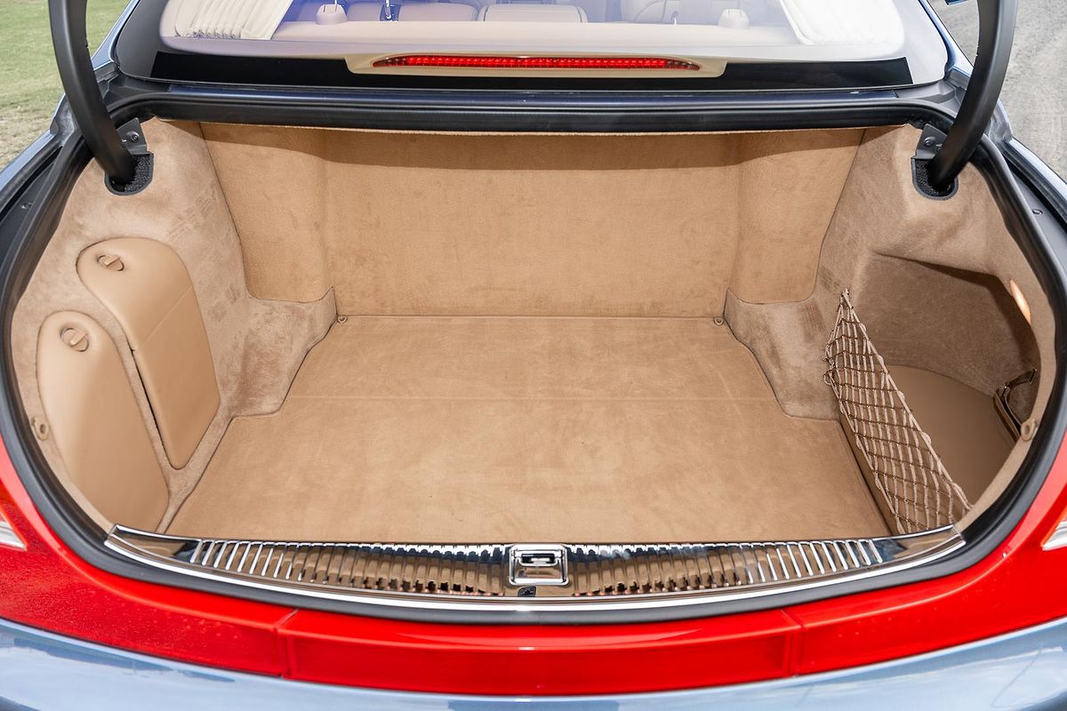 2004 Maybach 57 240