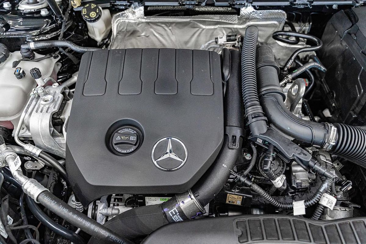 2024 Mercedes-Benz GLB-Class GLB200 X247