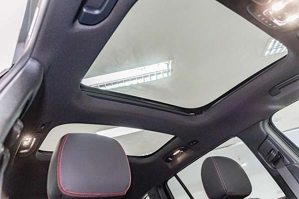 2024 Mercedes-Benz GLB-Class GLB200 X247