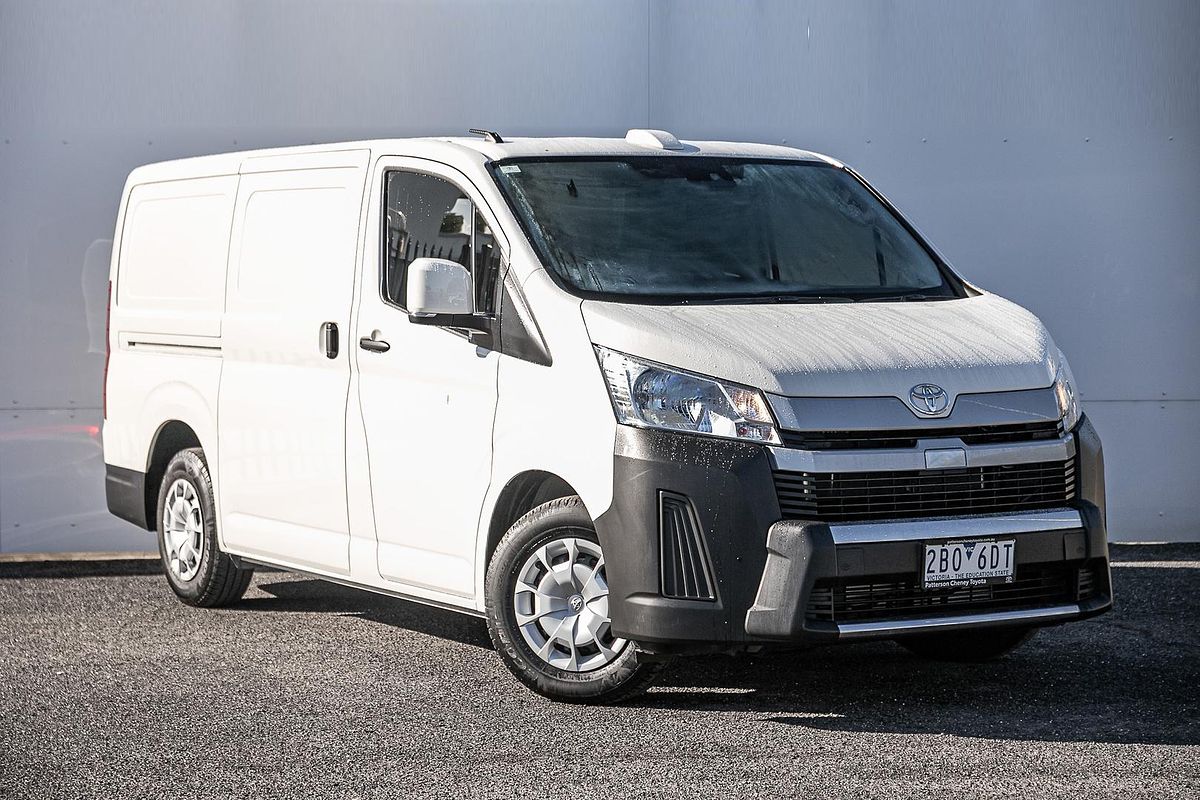 2025 Toyota Hiace GDH300R LWB