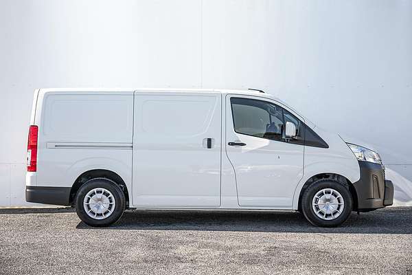 2025 Toyota Hiace GDH300R LWB