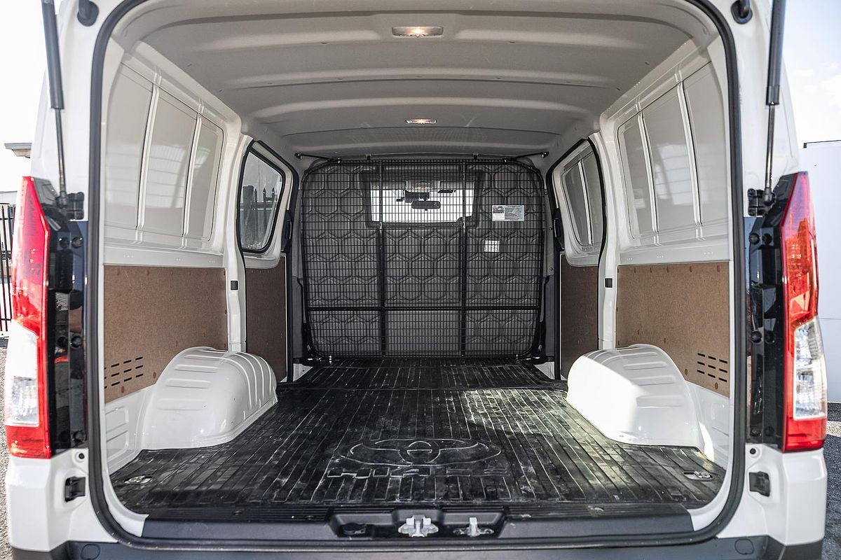 2025 Toyota Hiace GDH300R LWB