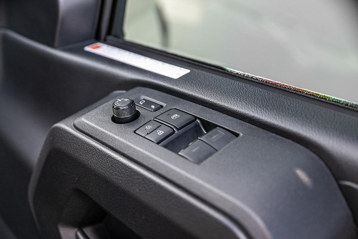 2025 Toyota Hiace GDH300R LWB