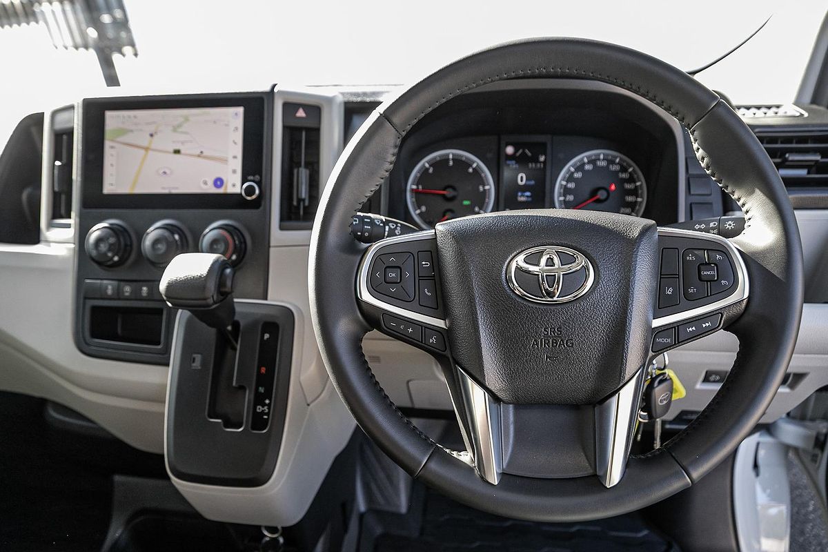 2025 Toyota Hiace GDH300R LWB