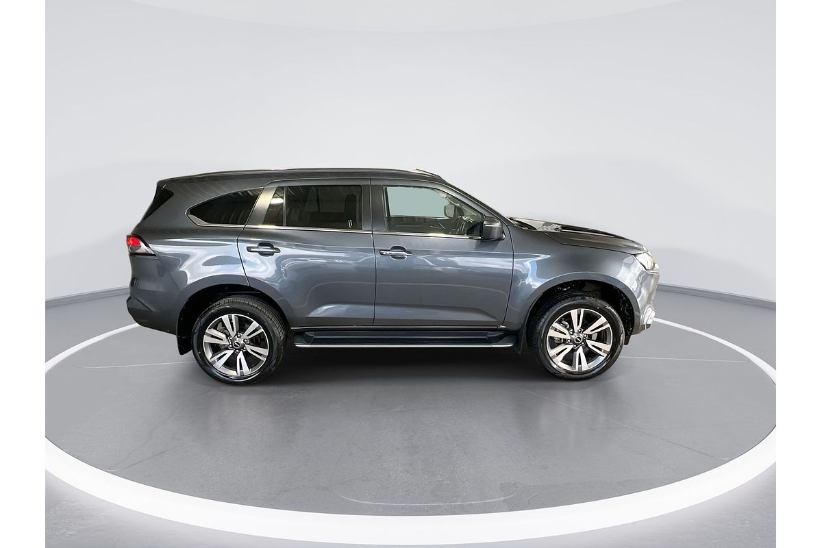 2023 Isuzu MU-X LS-T