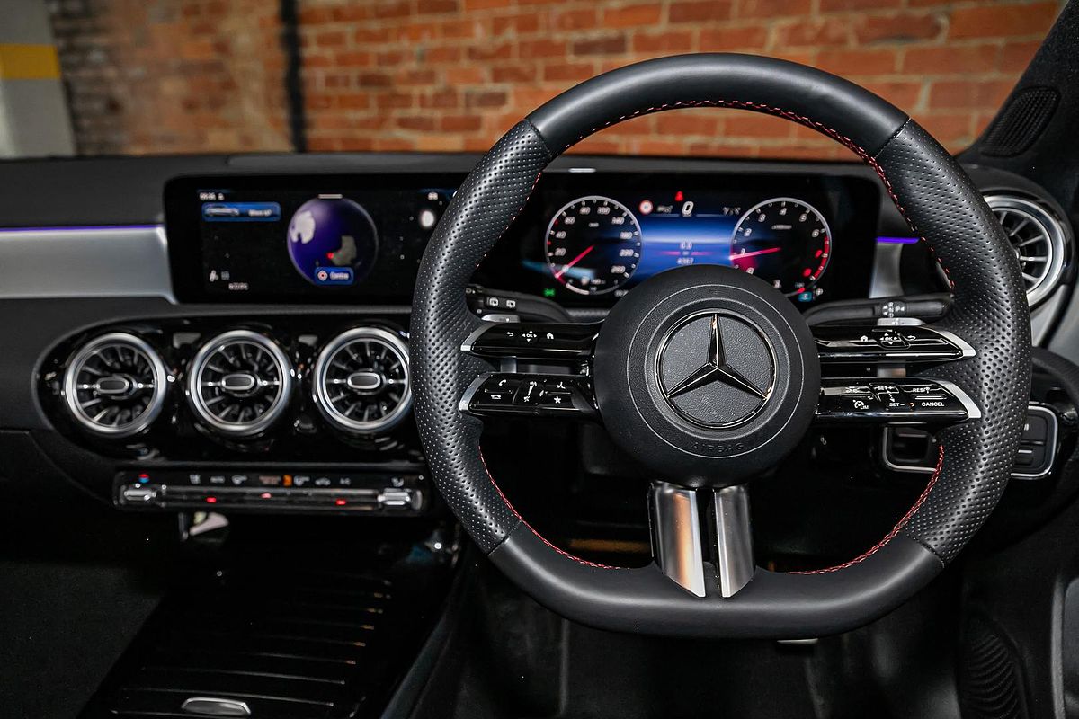 2024 Mercedes-Benz A-Class A200 W177