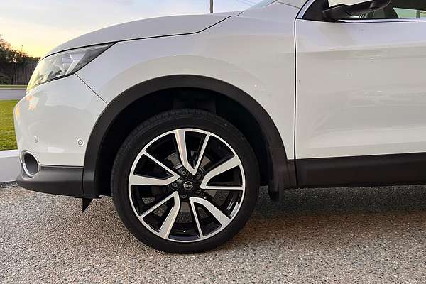 2016 Nissan QASHQAI Ti J11