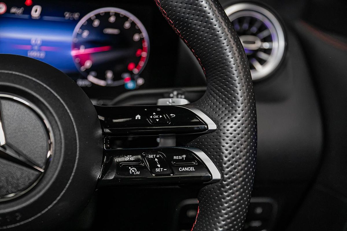2024 Mercedes-Benz GLA-Class GLA200 H247
