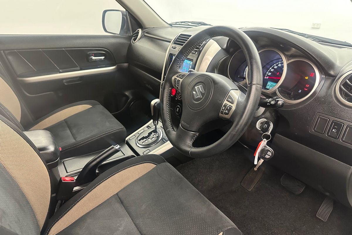 2016 Suzuki Grand Vitara Sport JB