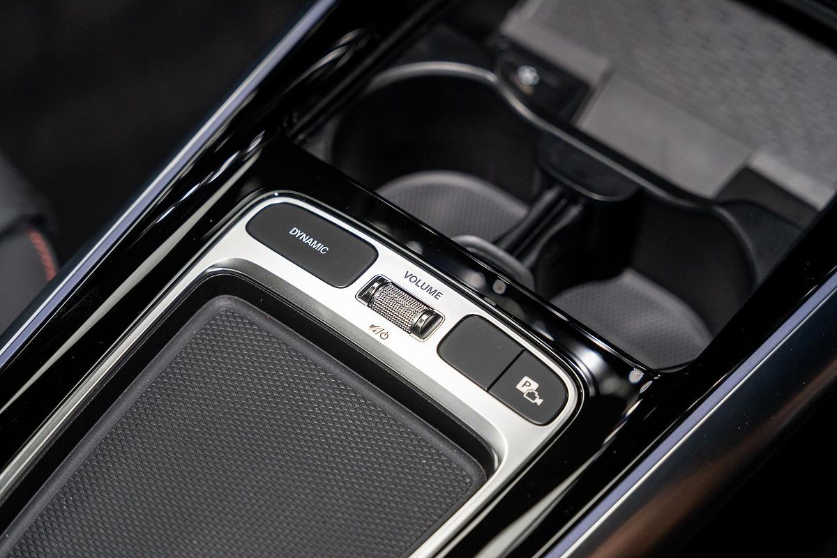 2024 Mercedes-Benz GLA-Class GLA200 H247