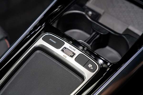 2024 Mercedes-Benz GLA-Class GLA200 H247