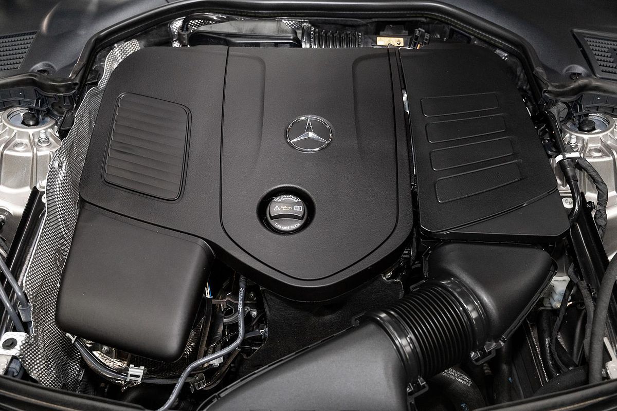 2024 Mercedes-Benz C-Class C200 W206