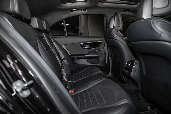 2024 Mercedes-Benz C-Class C300 W206