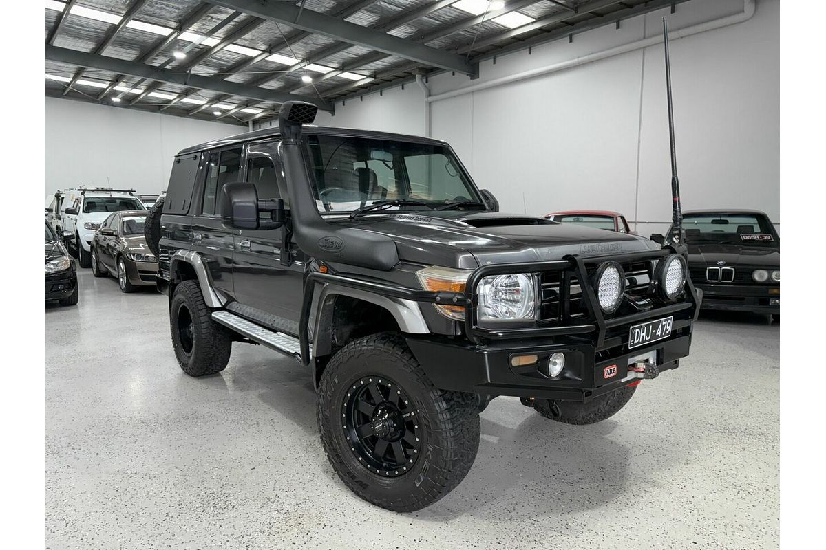 2012 Toyota Landcruiser GXL VDJ76R