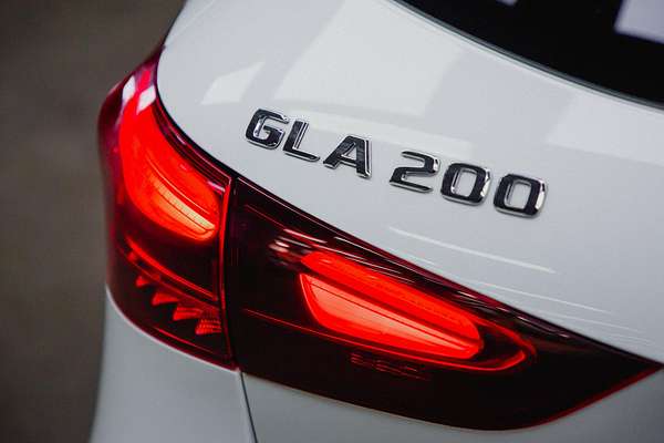 2024 Mercedes-Benz GLA-Class GLA200 H247