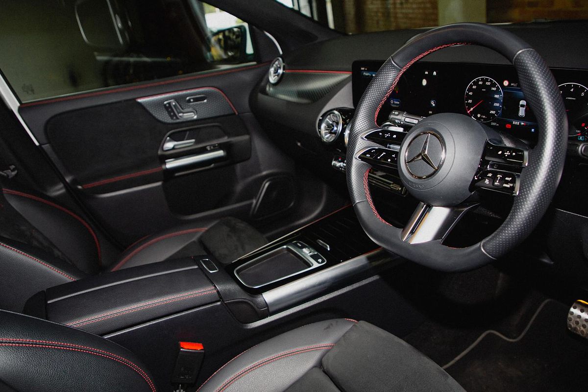 2024 Mercedes-Benz GLA-Class GLA200 H247