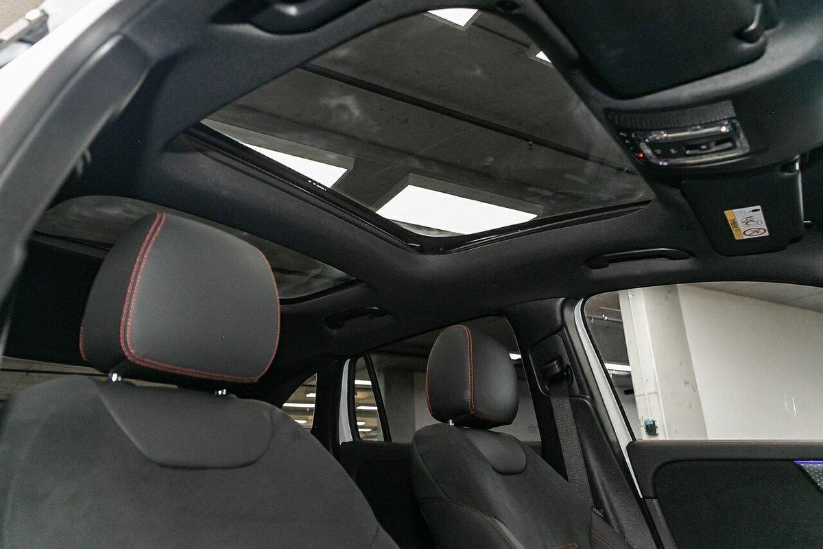 2024 Mercedes-Benz GLA-Class GLA200 H247