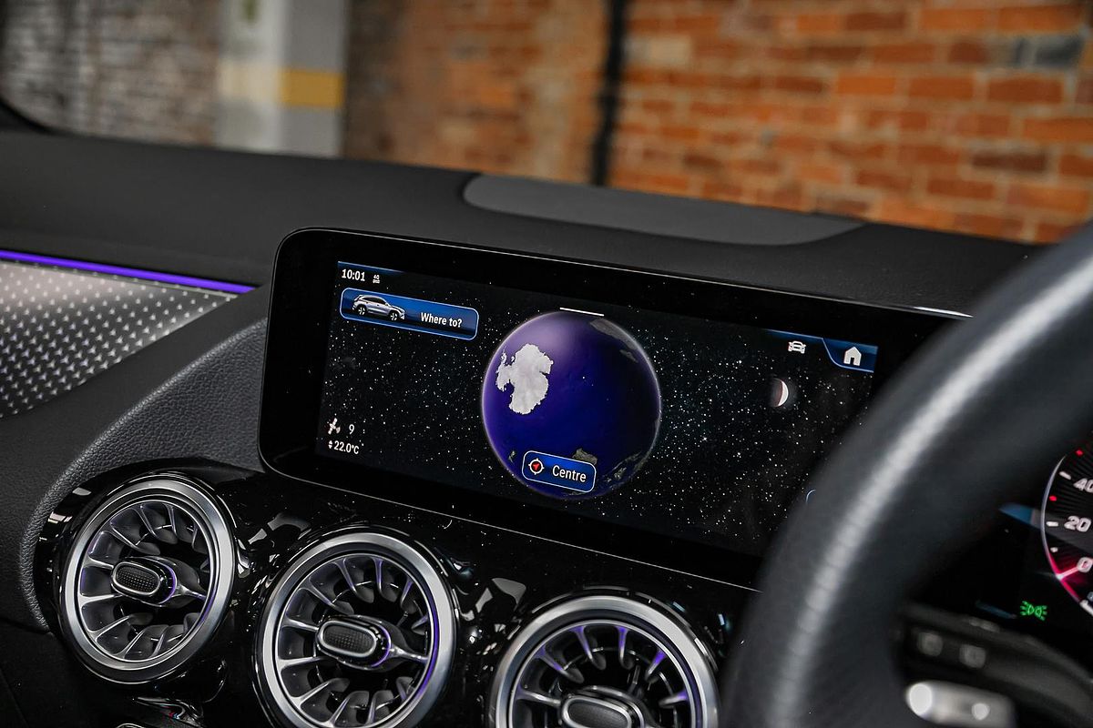 2024 Mercedes-Benz GLA-Class GLA200 H247
