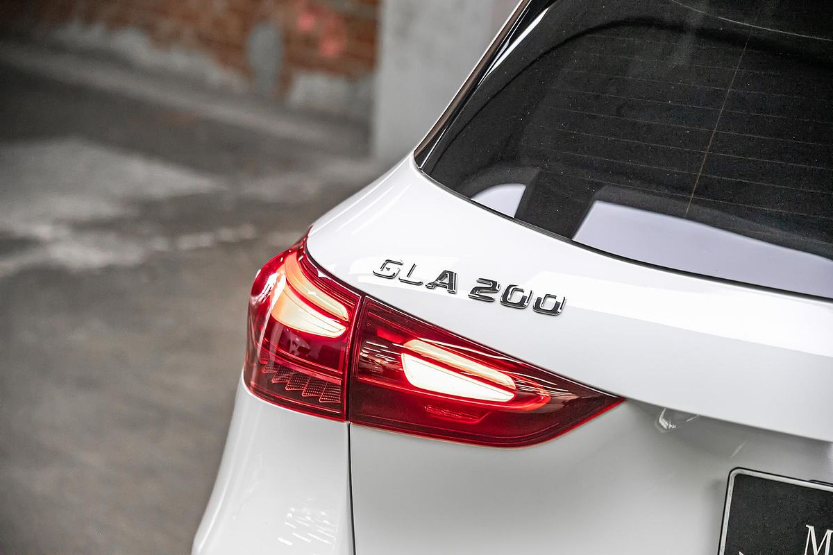 2024 Mercedes-Benz GLA-Class GLA200 H247