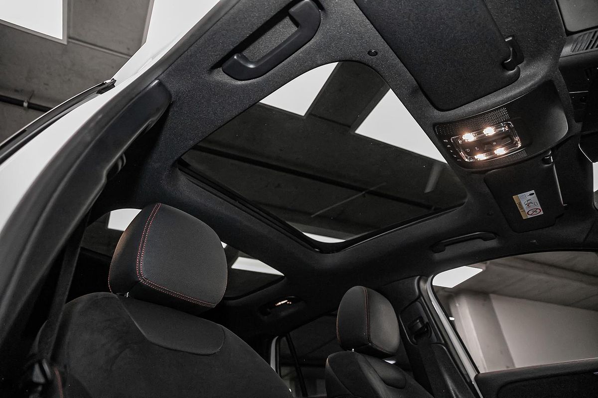 2024 Mercedes-Benz GLA-Class GLA200 H247