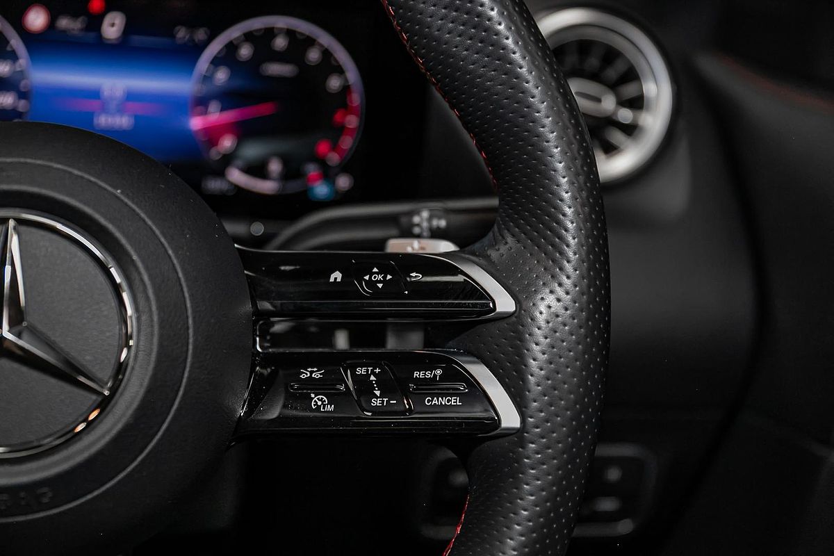 2024 Mercedes-Benz GLA-Class GLA200 H247