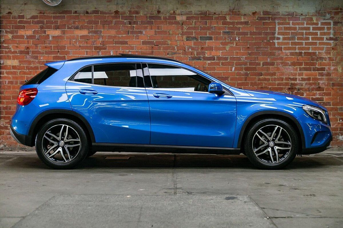 2017 Mercedes-Benz GLA-Class GLA180 X156